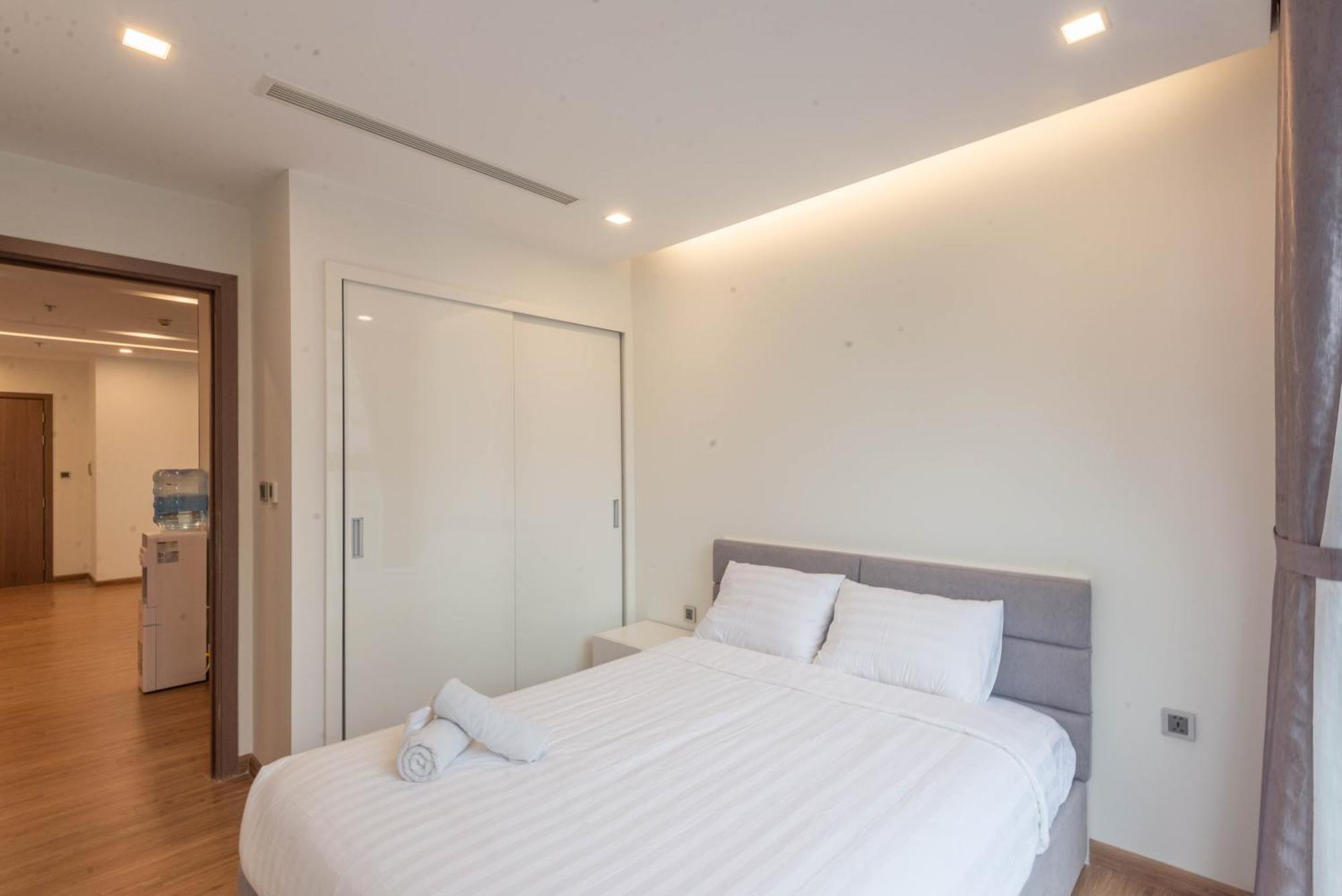 Luxury Serviced Apartment Vinhomes Metropolis Premium Hanoi Dış mekan fotoğraf
